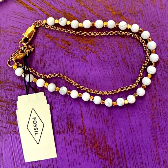 Fossil rose gold earrings and bracelet set - Picture 3 of 4